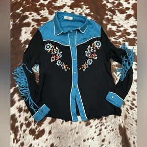 Western fringe button up L/ S top size medium